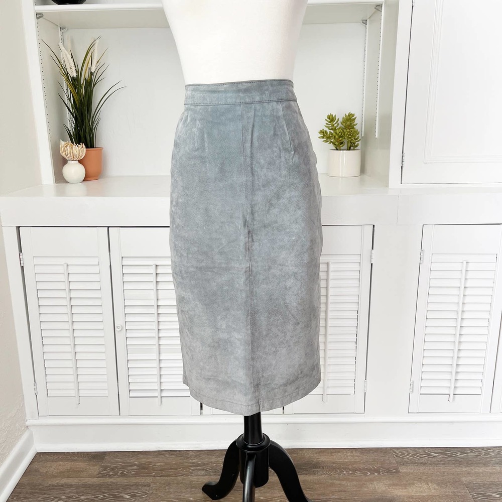 Vintage G-III Women's Grey Suede Leather Snap Back Midi Skirt Size M